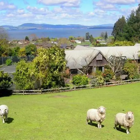 A Panoramic Country Homestay