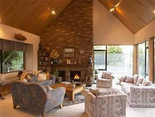 A Panoramic Country Couette-café