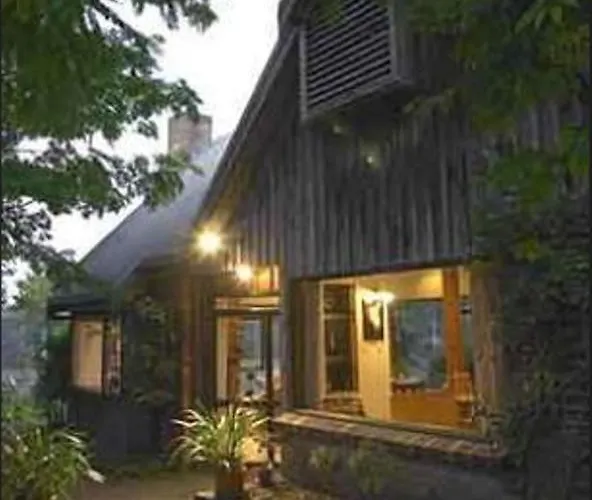 A Panoramic Country Couette-café