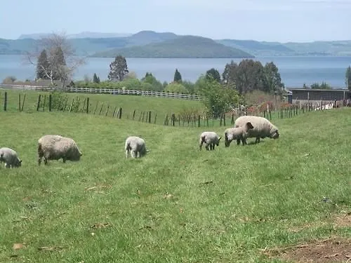 Couette-café A Panoramic Country